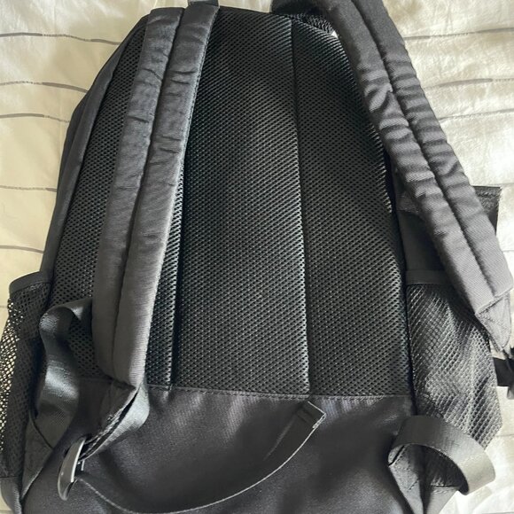 Robert Graham Backpack NWT - Picture 3 of 6